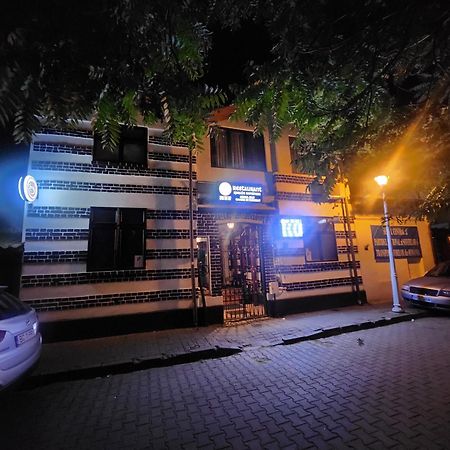 Karma Caffe&Rooms Бухарест Экстерьер фото
